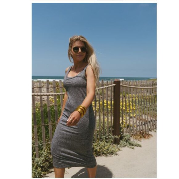 NEW Vuori Halo Essential Heather Gray Scoop-Neck Dress Sz S - Picture 1 of 6